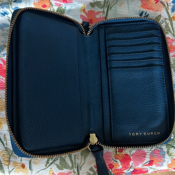 Tory Burch Blue Leather Zipper Wallet - Picture 3 of 11
